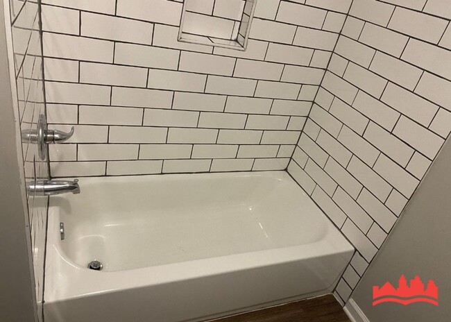 Building Photo - 3625 Vivia Ave