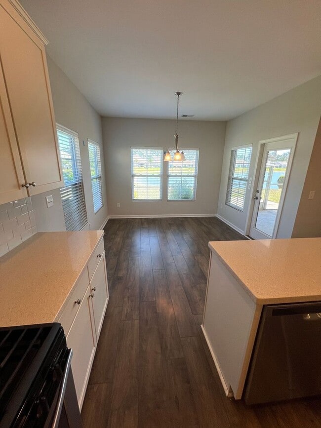 Building Photo - Large 3BR, 2BA in Windsor Plantation