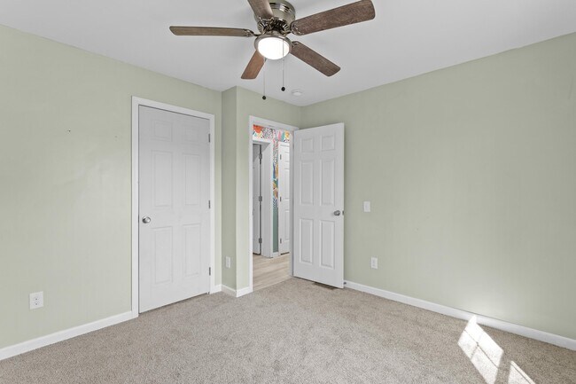 Building Photo - 7 Pheasant Run