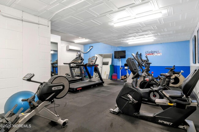 Building Photo - 1 Scenic Dr