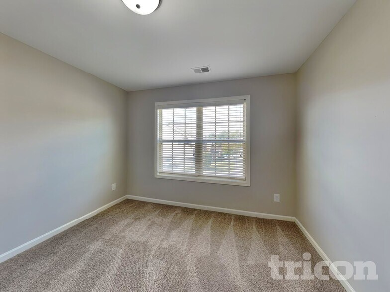 Building Photo - 978 Reddy Farm Ln