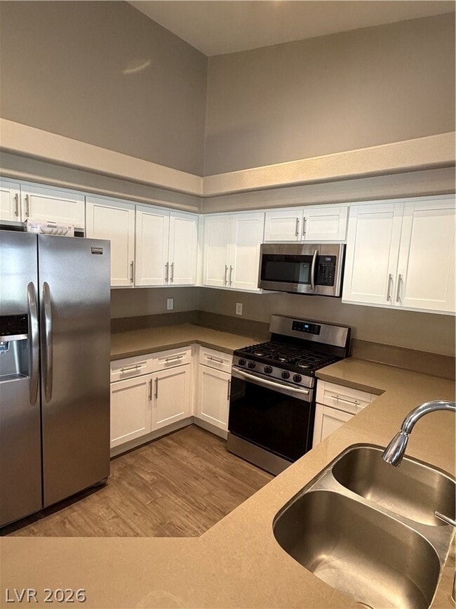 Building Photo - 8128 Shad Bush Ave