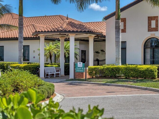 Building Photo - 10424 Crooked Crk Dr