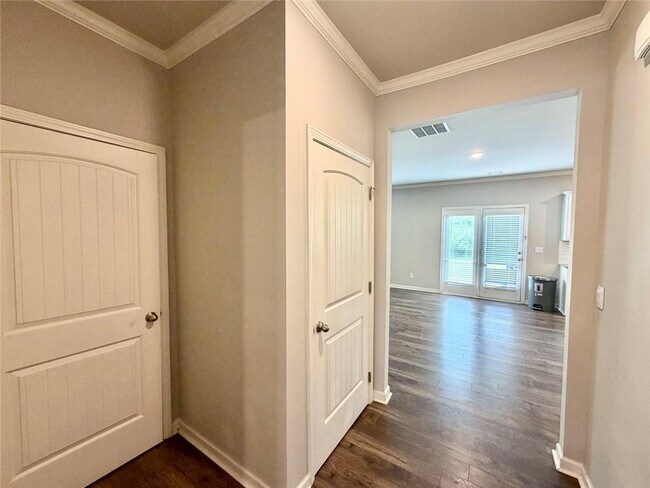 Building Photo - 5888 Screech Owl Dr