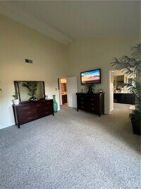 Building Photo - 15 Coronado Ct