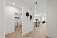 Building Photo - 7214 Sunset Crk Dr