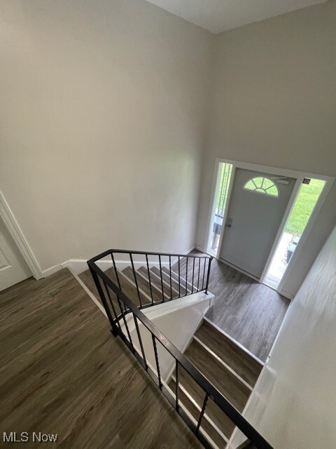 Building Photo - 402 Caroline Ave