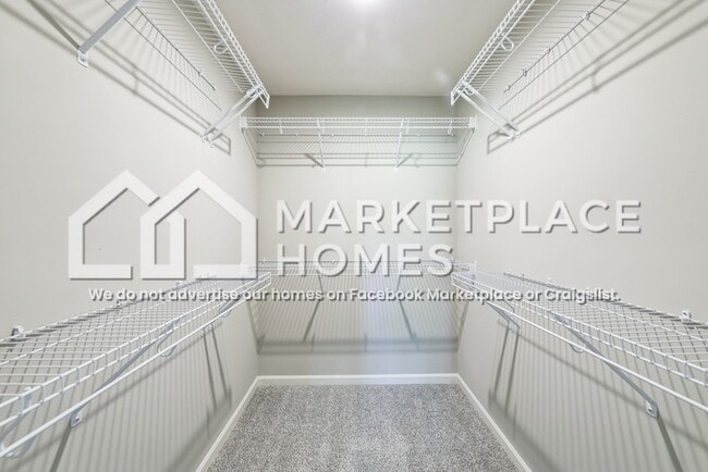 Building Photo - 10056 Meadowvista Ct