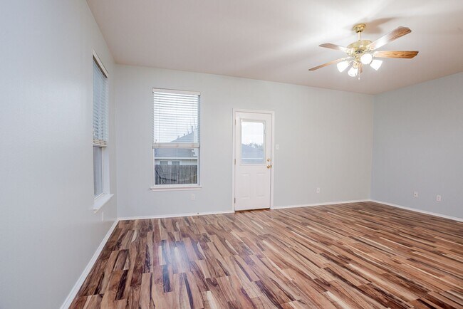 Building Photo - 115 Brazos Ln