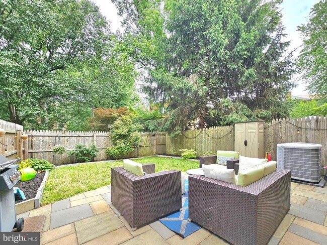 Building Photo - 2807 Lafora Ct