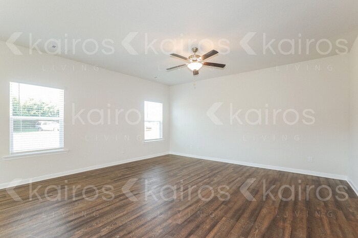 Building Photo - 3505 Bridgewood Dr