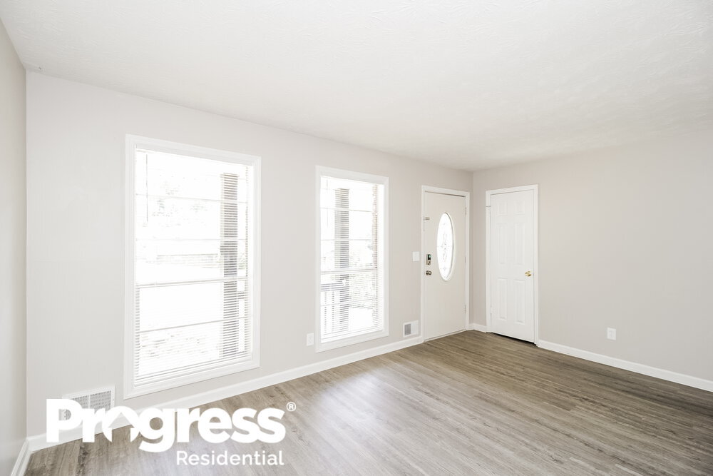 Building Photo - 6185 Marilla St