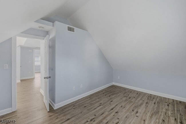 Building Photo - 161 Broughton Ave