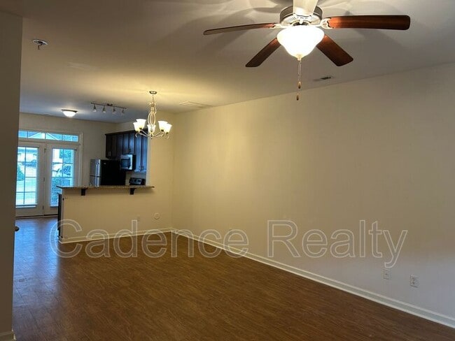 Building Photo - 208 Jordan Ln