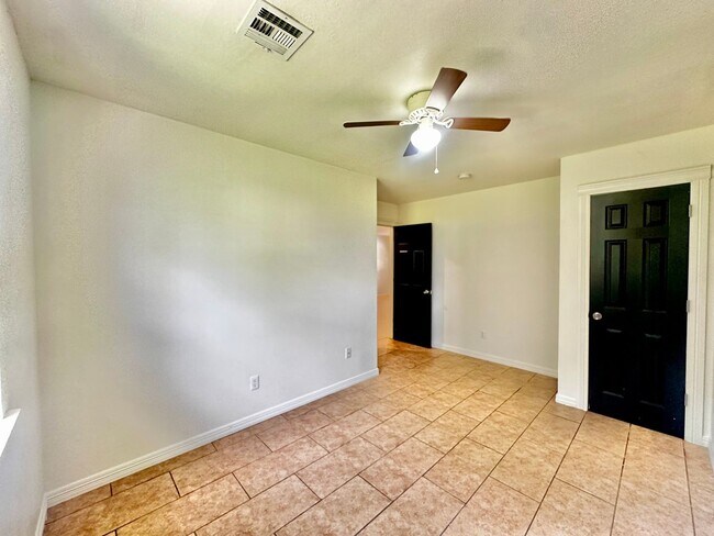 Building Photo - DISHMAN - 101B (KS*)