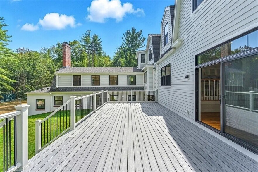 Building Photo - 22 Lincoln Rd