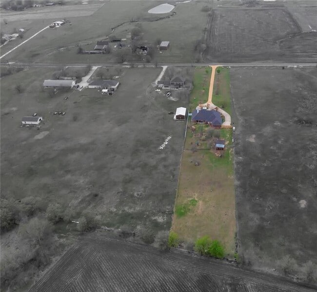 Building Photo - 1870 Co Rd 109
