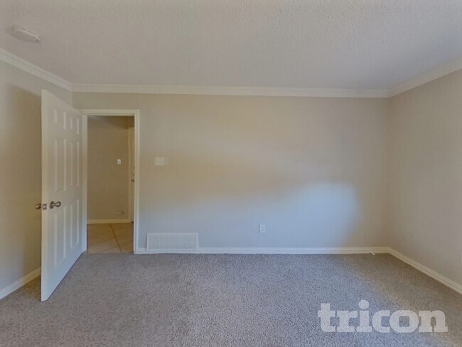 Building Photo - 6056 Birchhill Rd