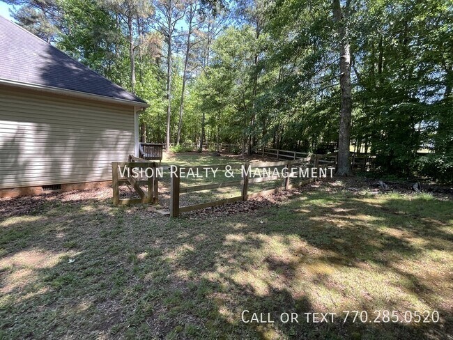 Building Photo - 116 McKenzie Overlook Dr