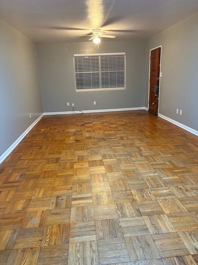 Building Photo - Levy Park/MIDTOWN