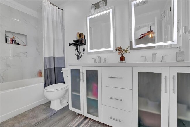 Building Photo - 13300 Morris Rd