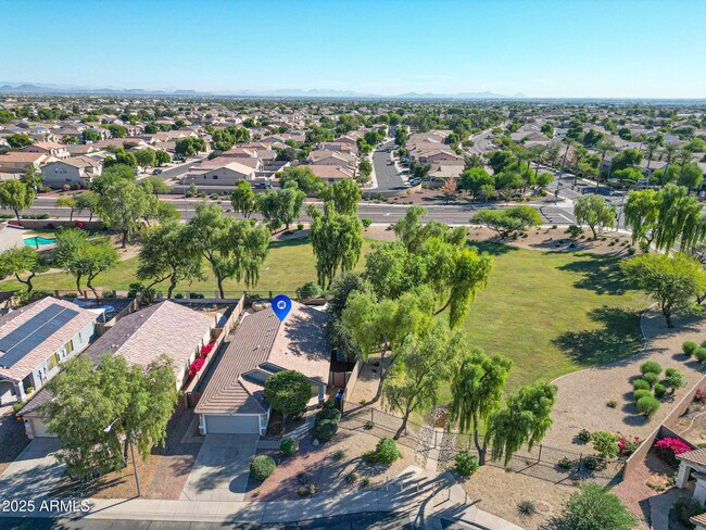 Building Photo - 14635 N 147th Ln