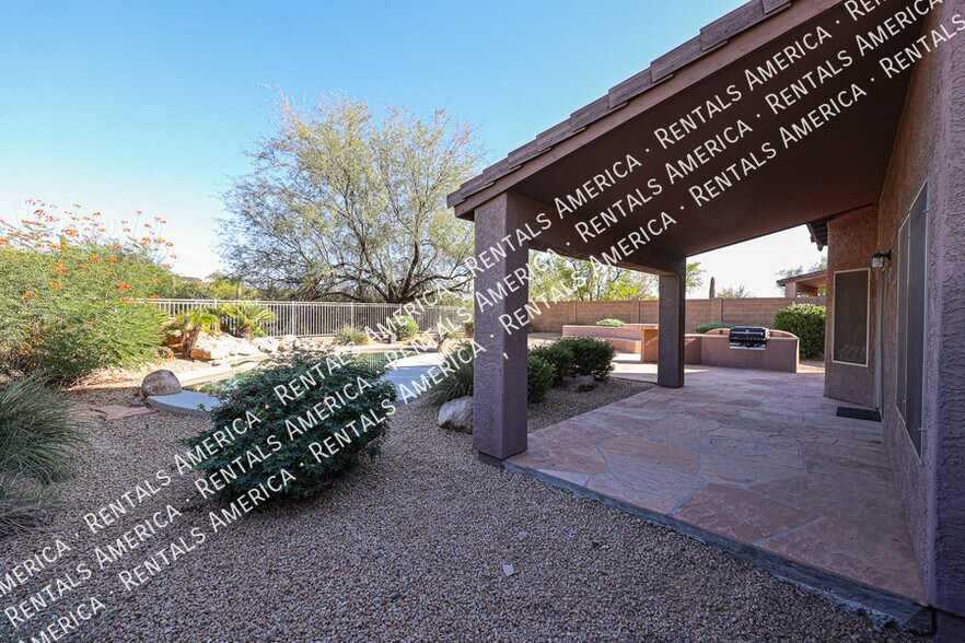 Building Photo - 33251 N Symer Dr