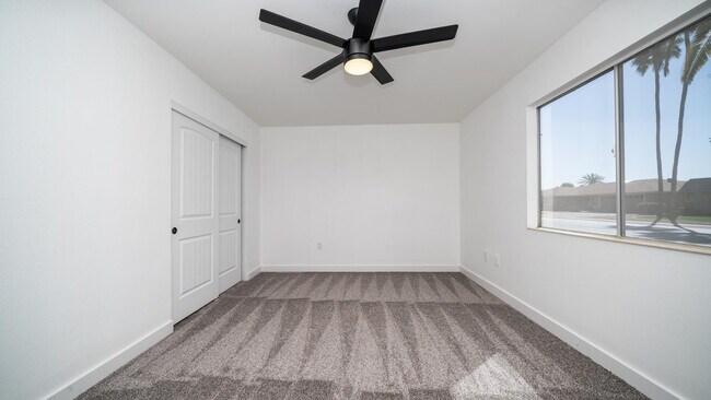 Building Photo - 14044 N Cameo Dr