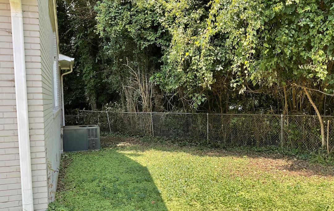 Building Photo - 1841 Haines St