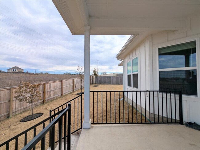 Building Photo - 5524 Sacra Cv