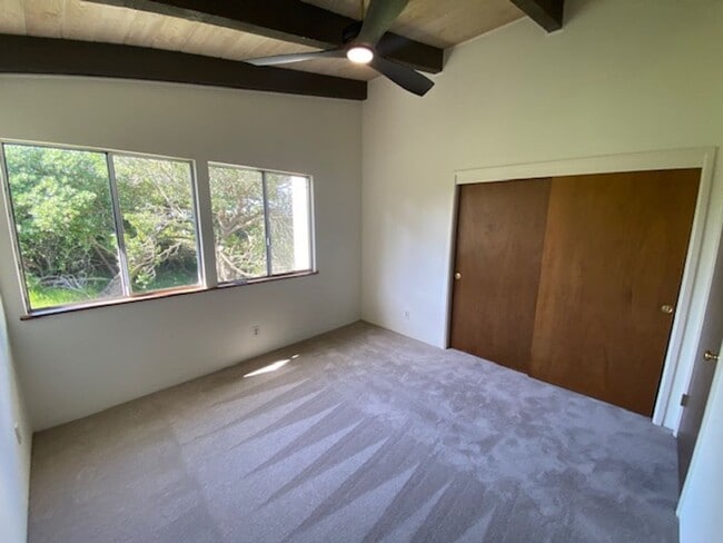 Building Photo - 1051 Shell Ave