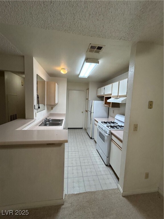 Building Photo - 2200 S Fort Apache Rd