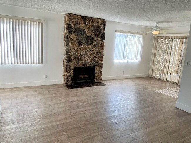 Building Photo - 156