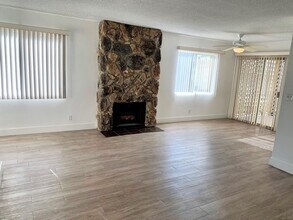 Building Photo - 156