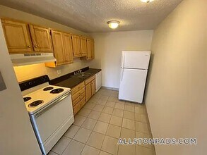 Building Photo - 90 Gardner St