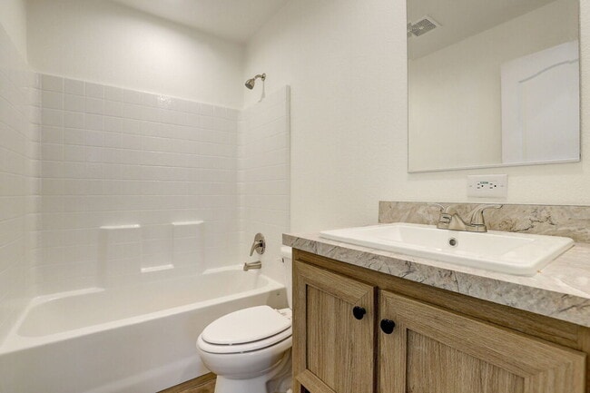 Building Photo - 10 Vandalay St