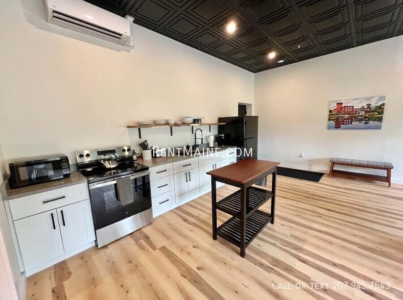 Building Photo - 113 N Lancey St