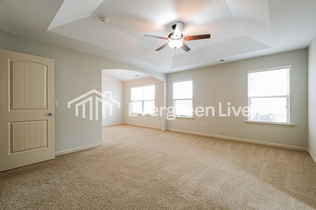 Building Photo - 138 High Point Way