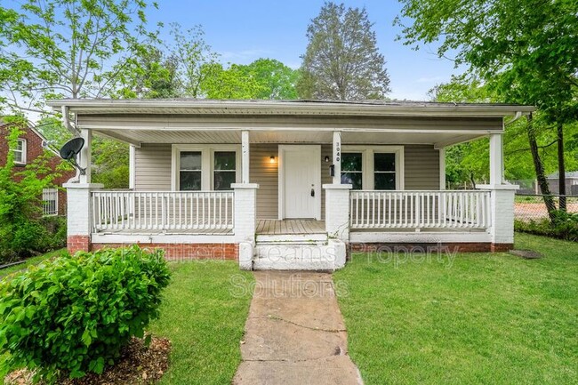 Primary Photo - 3040 N Patterson Ave