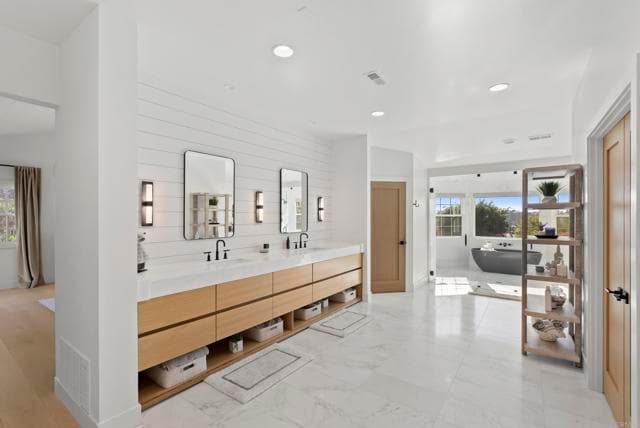 Building Photo - 5427 La Crescenta Rd