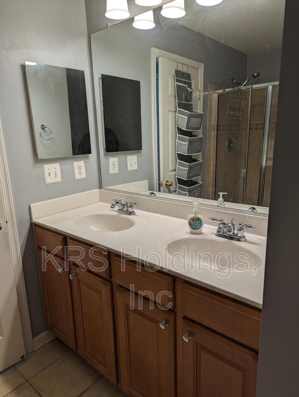 Building Photo - 14217 St Germain Dr