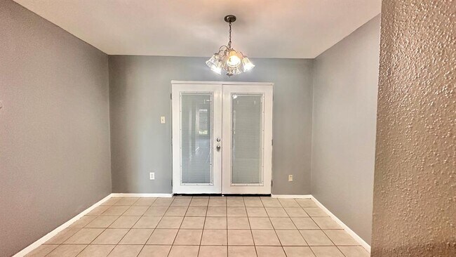 Building Photo - 4205 Benard Ct