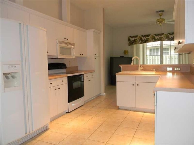 Building Photo - 3529 Dunes Vista Dr