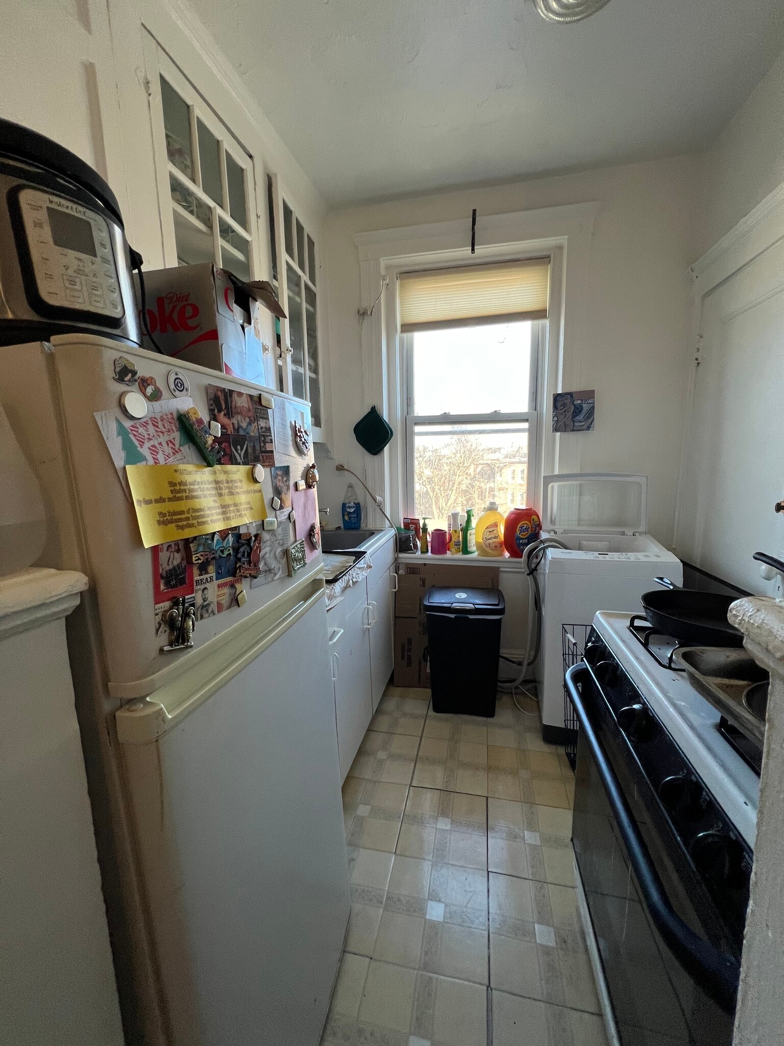 Building Photo - 11 James St