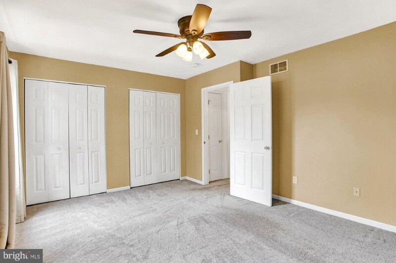 Building Photo - 313 Aspen Ct
