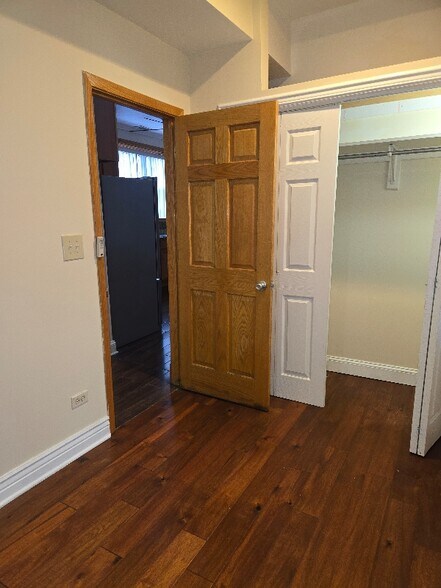 Building Photo - 2755 W Augusta Blvd