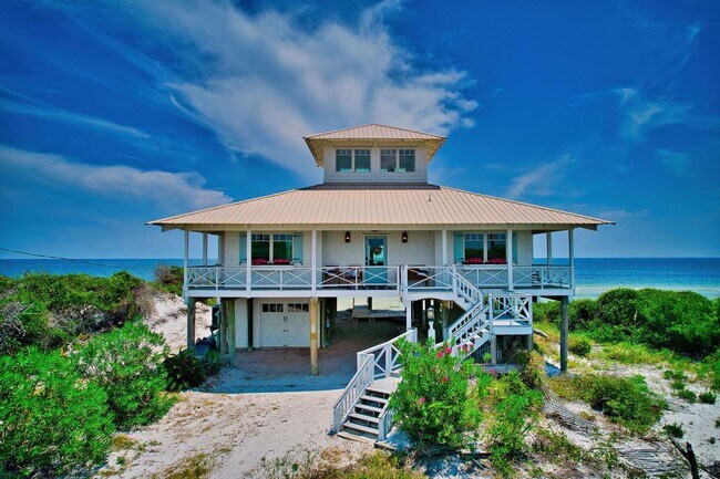 Primary Photo - 850 Gulf Shore Dr