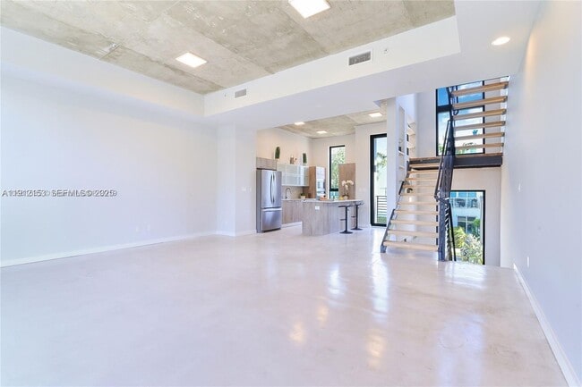 Building Photo - 645 NE 4th Ave