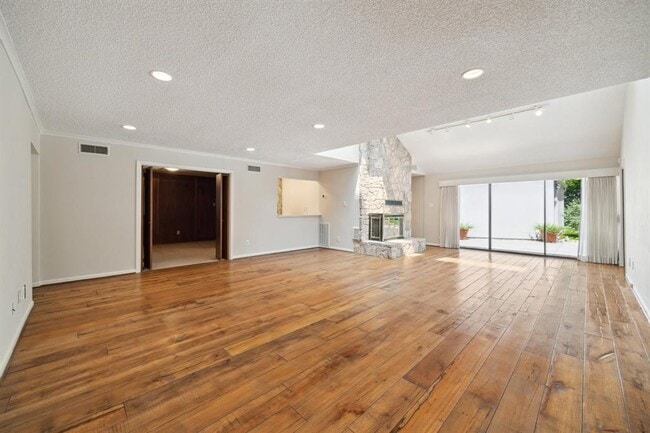 Building Photo - 780 Kuhlman Rd