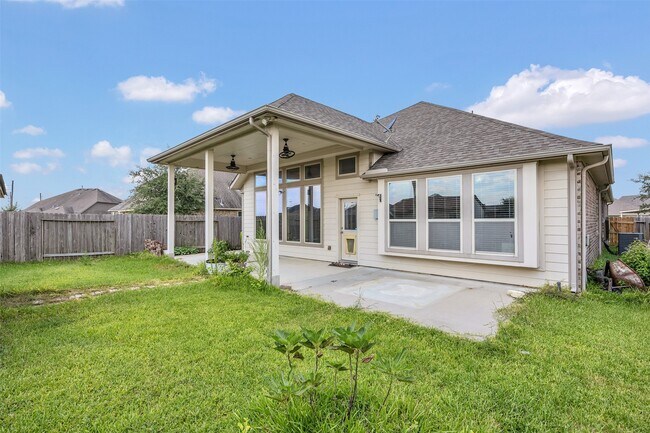Building Photo - 24119 Kingdom Isle Ln